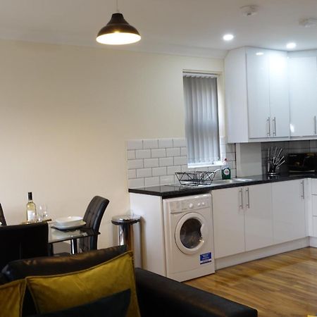 Luxury 2 Bed 2 Bath - Free Parking - 5Min To Airport - Sleeps 6 Lejlighed Ashford  Eksteriør billede