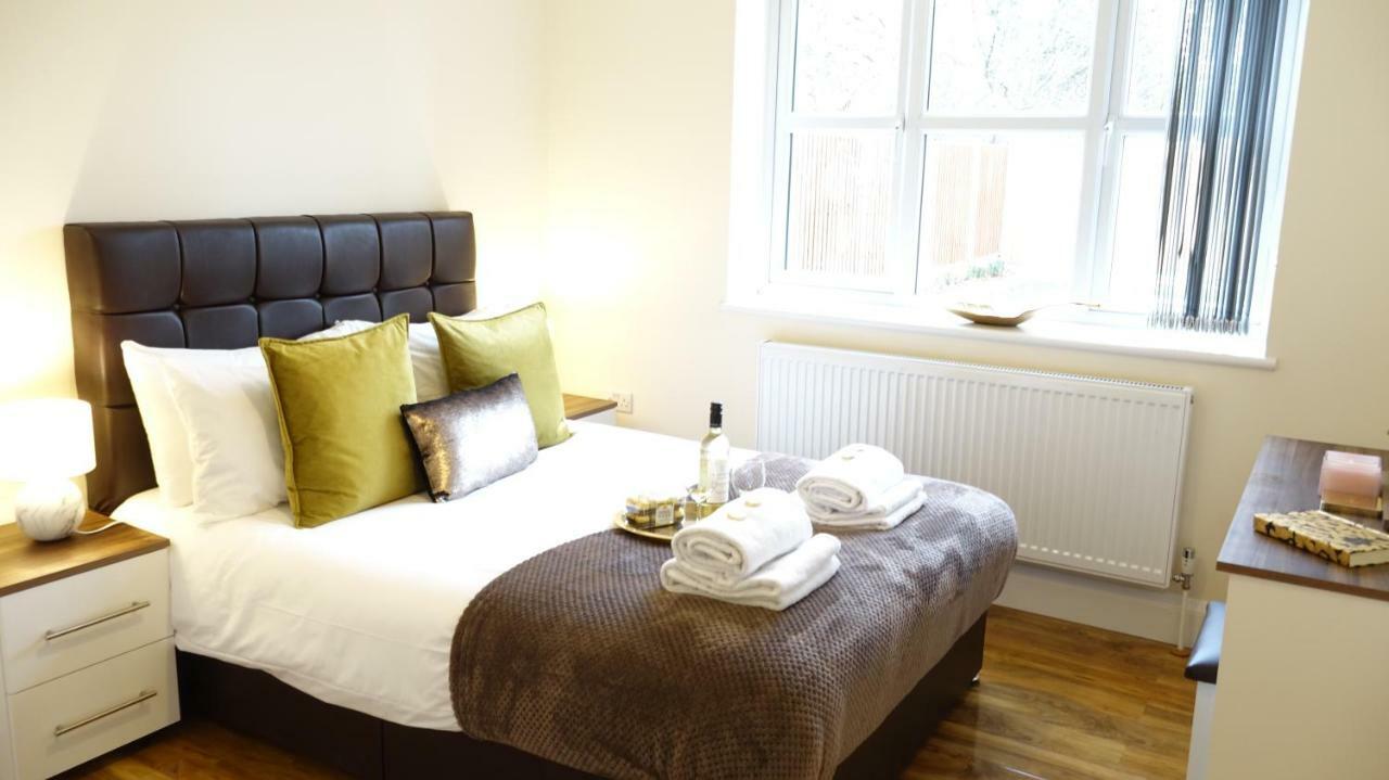 Luxury 2 Bed 2 Bath - Free Parking - 5Min To Airport - Sleeps 6 Lejlighed Ashford  Eksteriør billede