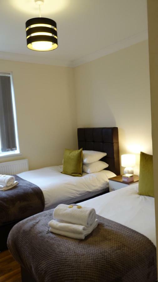 Luxury 2 Bed 2 Bath - Free Parking - 5Min To Airport - Sleeps 6 Lejlighed Ashford  Eksteriør billede