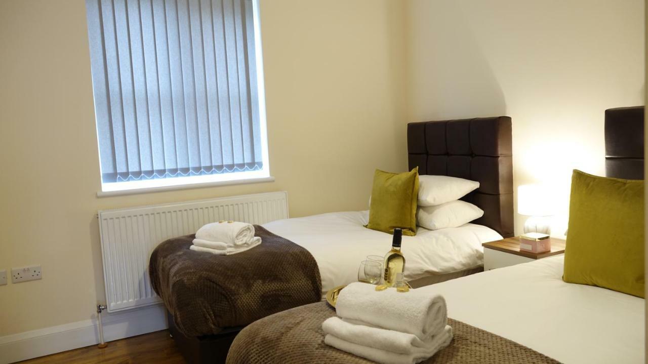 Luxury 2 Bed 2 Bath - Free Parking - 5Min To Airport - Sleeps 6 Lejlighed Ashford  Eksteriør billede