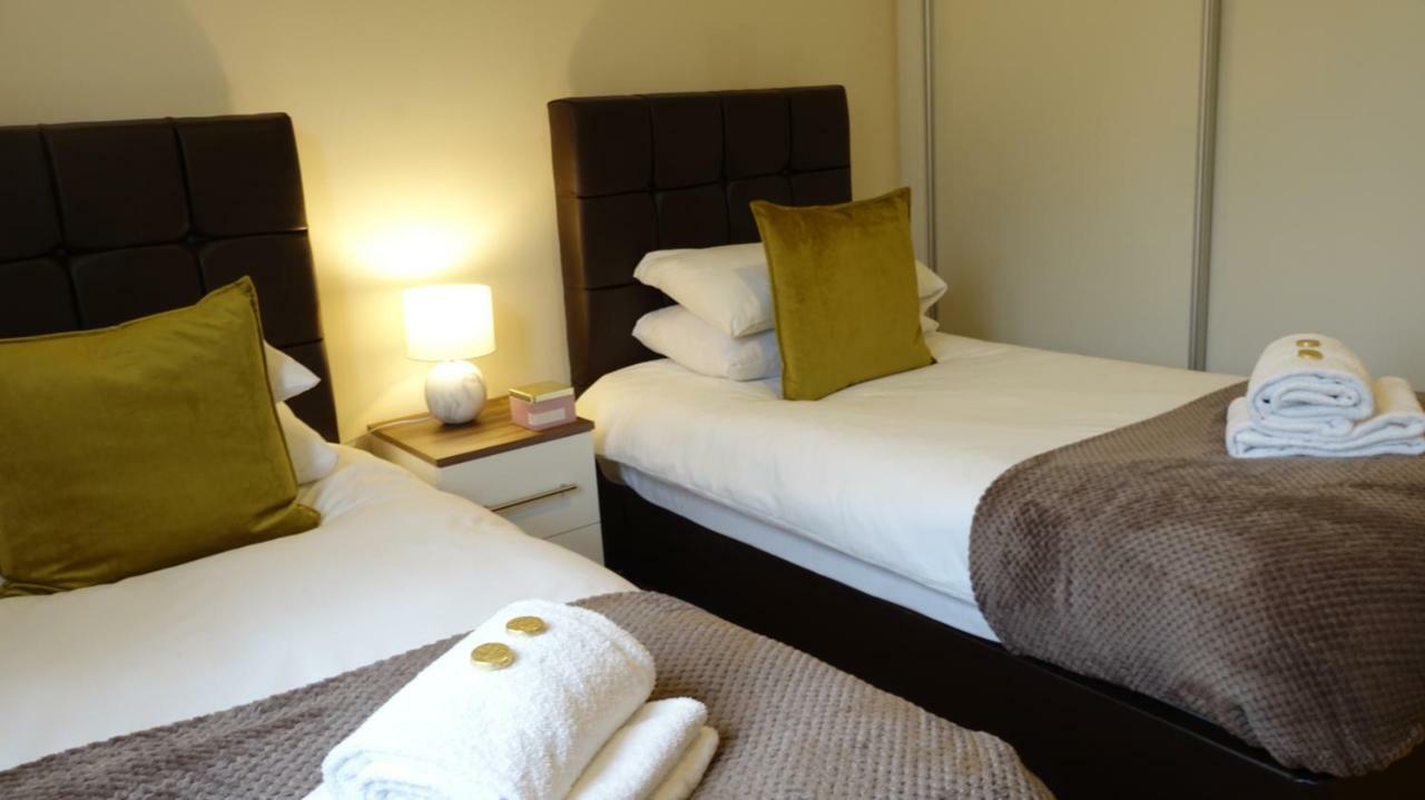 Luxury 2 Bed 2 Bath - Free Parking - 5Min To Airport - Sleeps 6 Lejlighed Ashford  Eksteriør billede